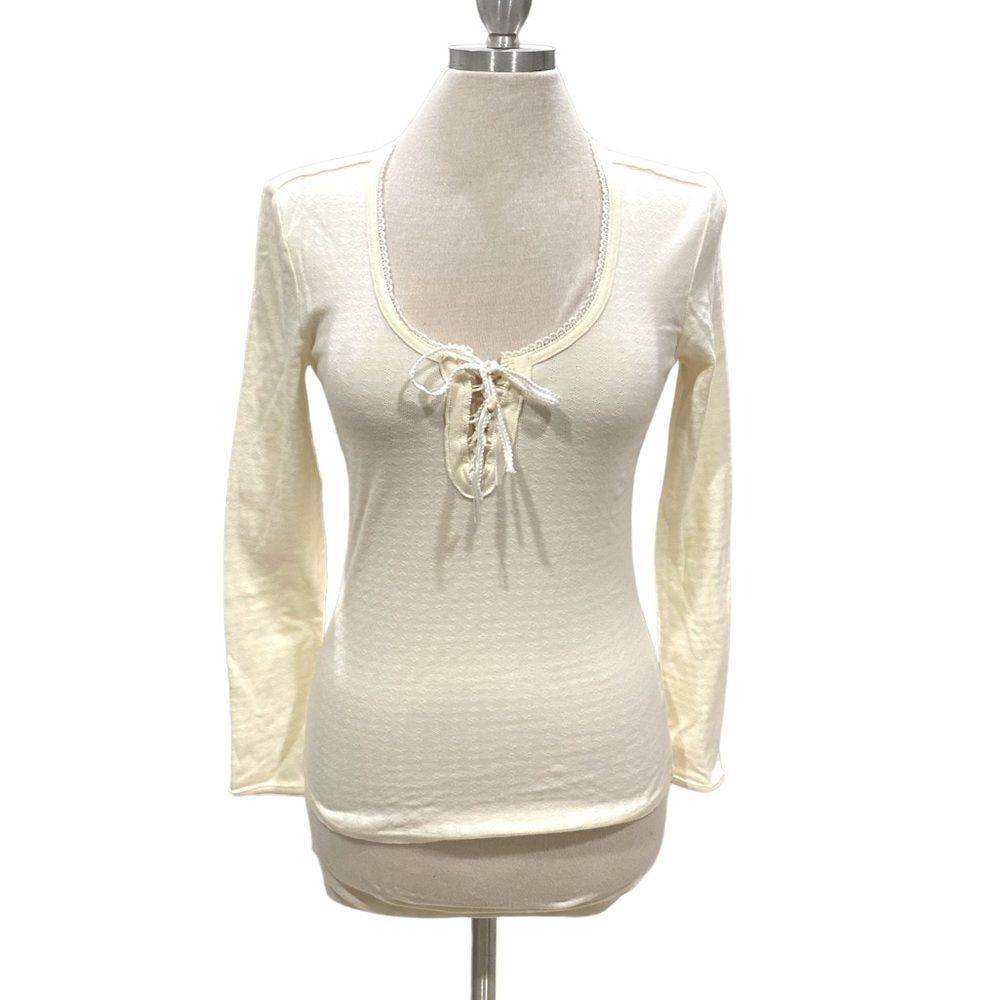 Idyllwind  cream lace trim neck lace up front small printed design brand new